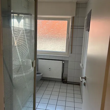 3 Bedrooms Furnished Frankfurt Apartment *