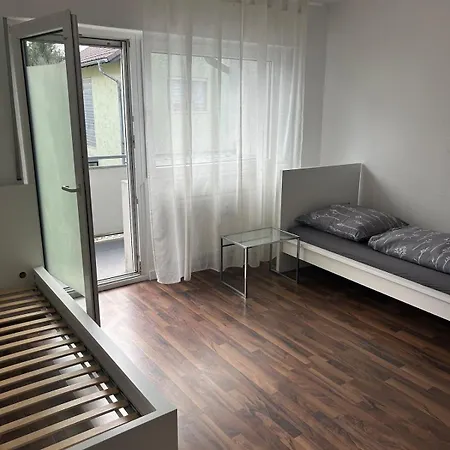 Apartment 3 Bedrooms Furnished Frankfurt