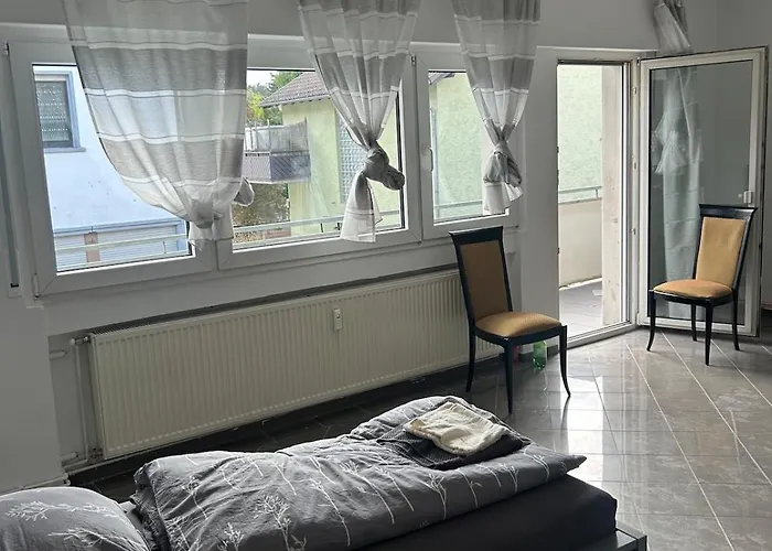 3 Bedrooms Furnished Frankfurt *