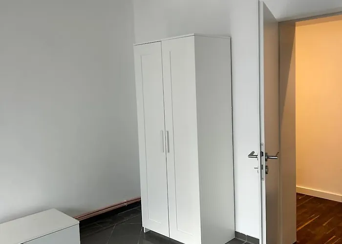 3 Bedrooms Furnished Frankfurt Apartmán