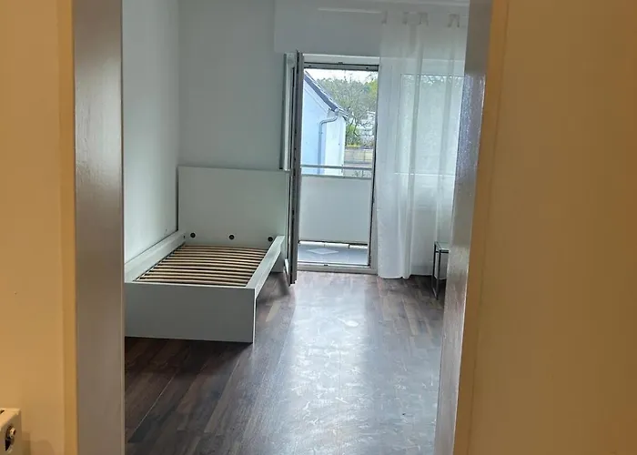 3 Bedrooms Furnished Frankfurt
